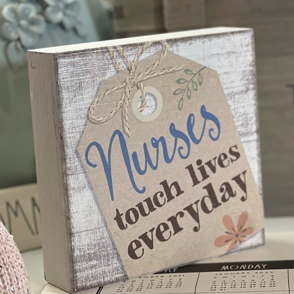 CLEARANCE❗️Nurses Touch Lives Everyday Wood Tabletop Decor - Picture 3 of 5